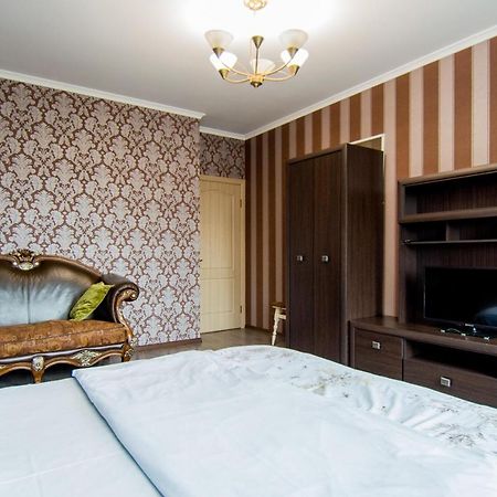 Best Apartments On Deribasovskoy Odessza Kültér fotó